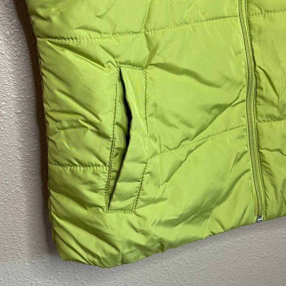 MADE FOR LIFE Puffer Vest - Picture 4 of 9